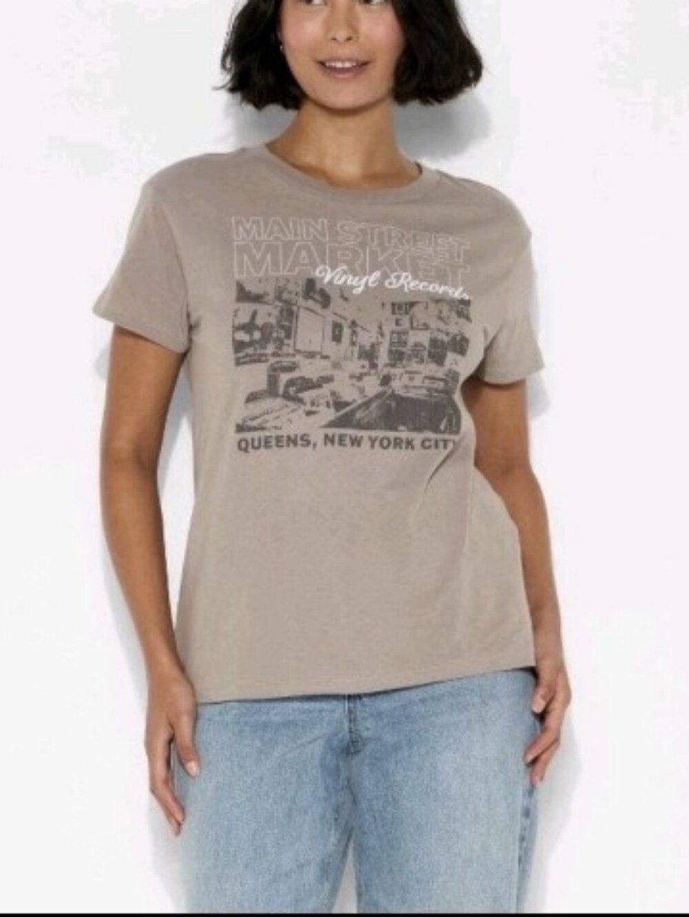 ❤️10/$13 New Record Queens NY Tshirt